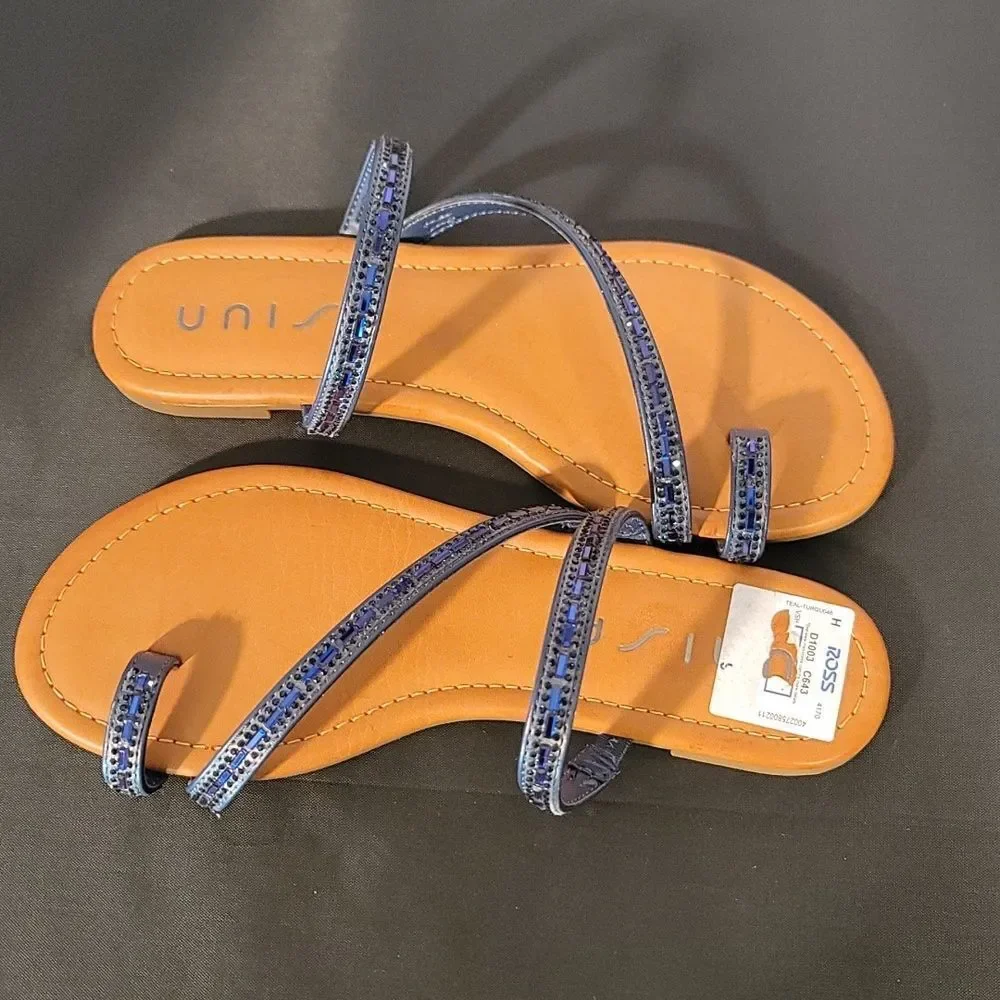 BRAND NEW UNISA UNDERLIAH-R GLASS STONE DOUBLE STRAP OPEN TOE SANDAL